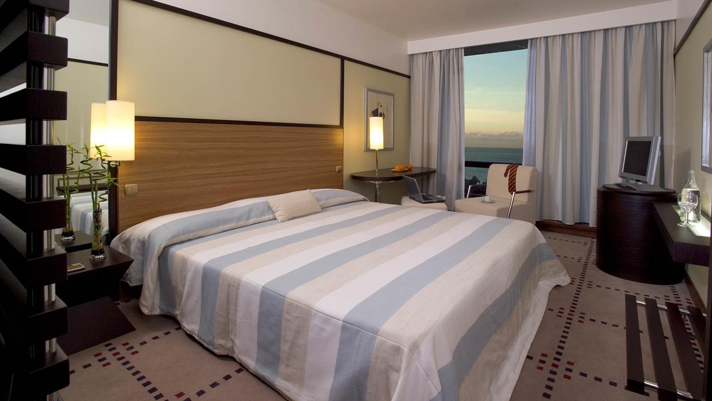 佩斯塔纳赌场公园酒店&赌场 丰沙尔 外观 照片 A bedroom